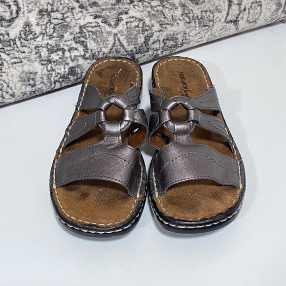 Natural Soul by Neutralizer Leather Strappy Sandals in Metallic Pewter - Picture 3 of 6